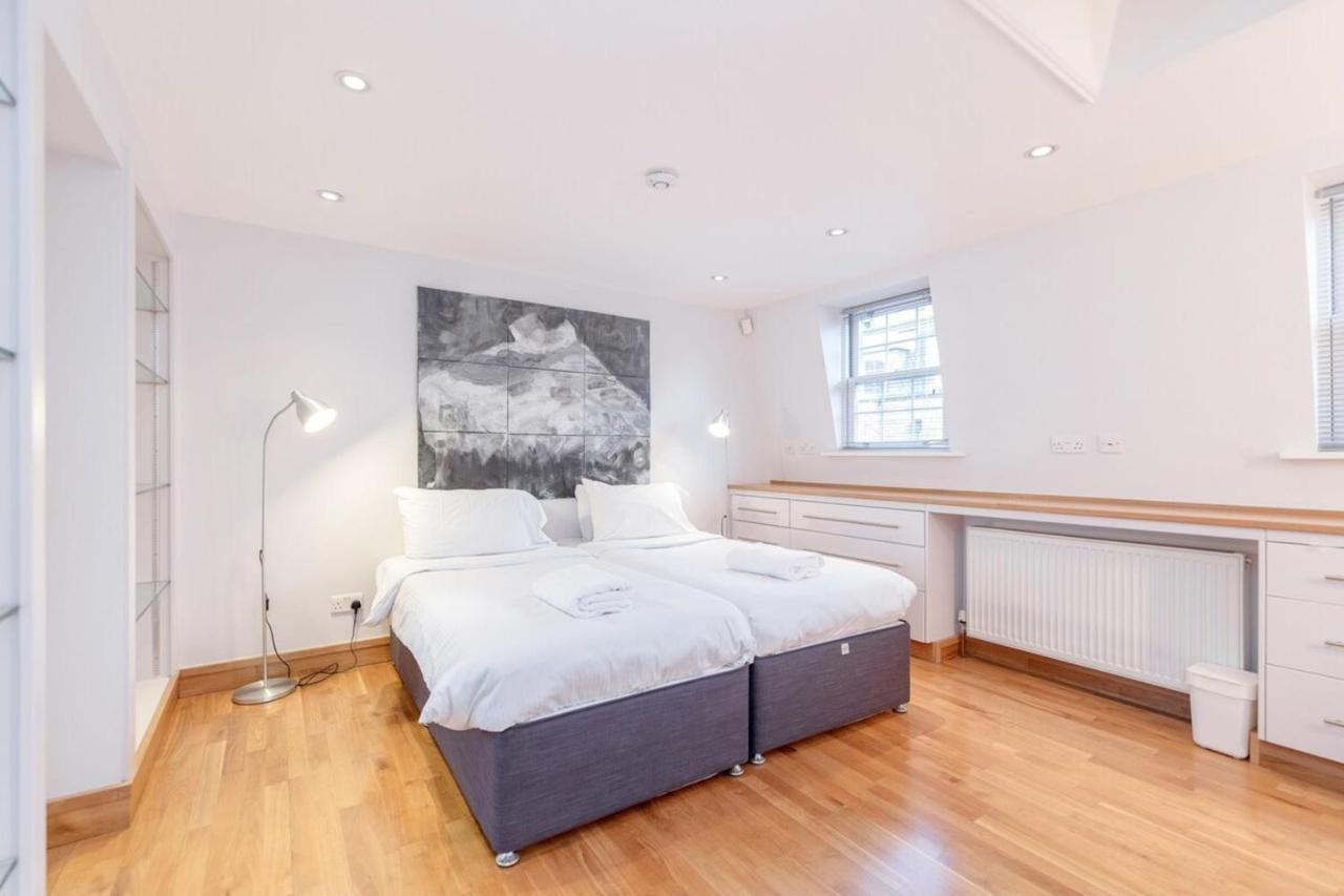 Beautiful 1 Bedroom Apartment In Victoria London Exterior foto