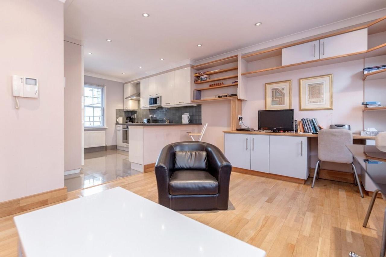 Beautiful 1 Bedroom Apartment In Victoria London Exterior foto