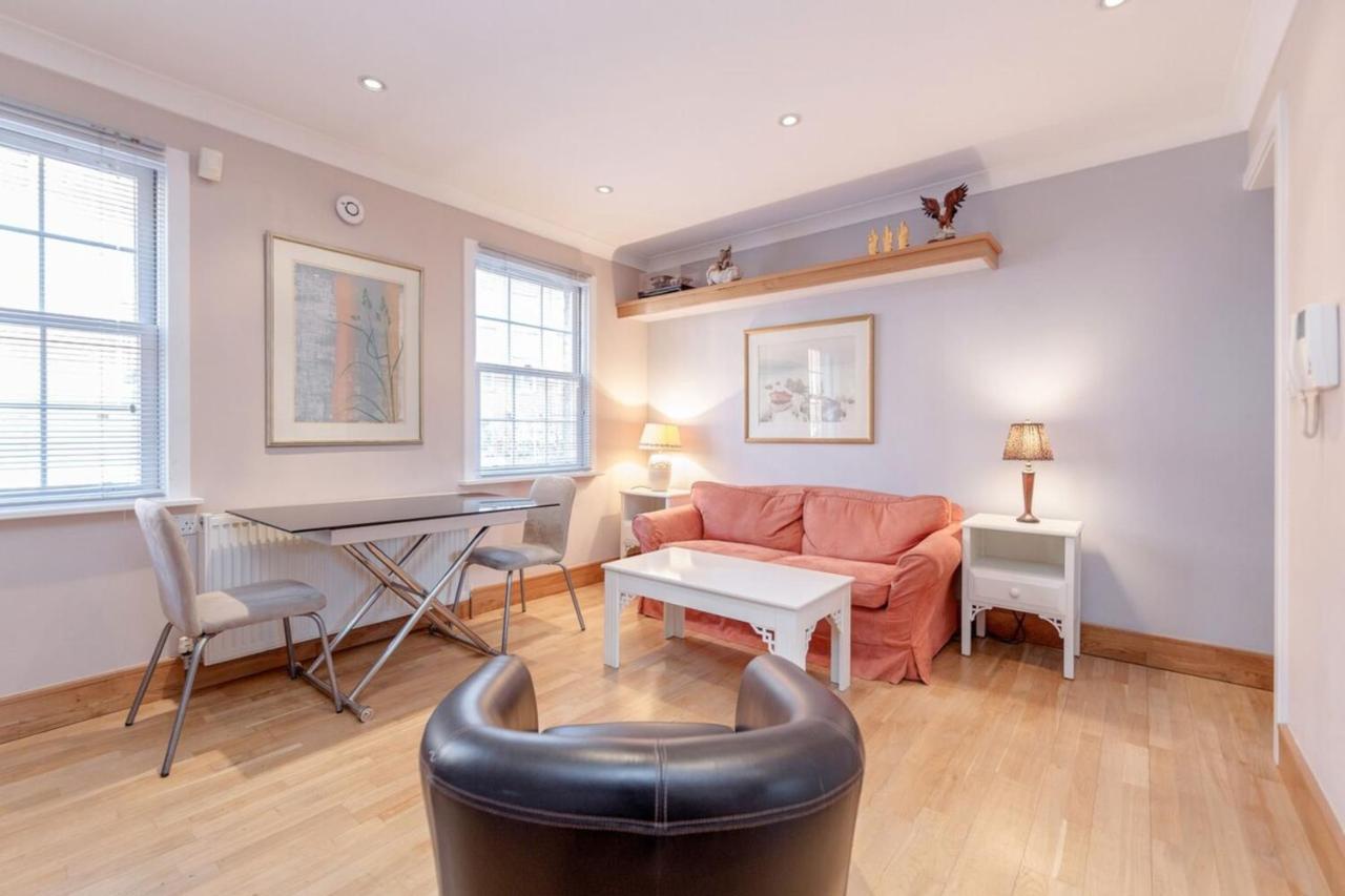 Beautiful 1 Bedroom Apartment In Victoria London Exterior foto